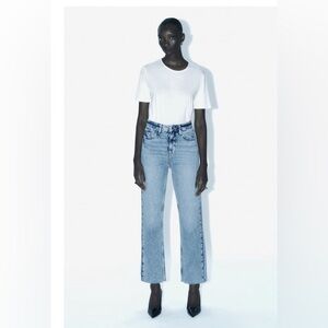 Zara straight fit high rise jean Sz 6 NWT
